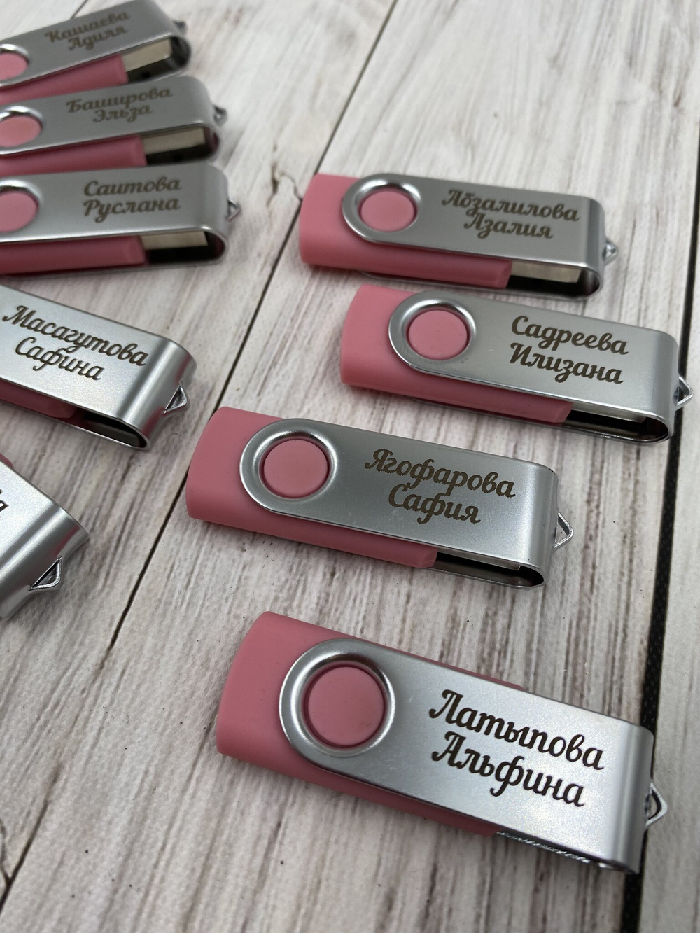 Именная Флешка TWIST 32Gb